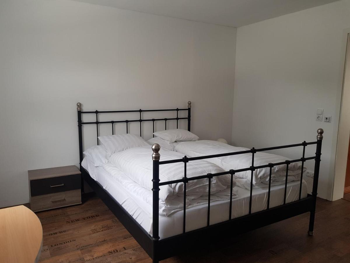 Westerwald Apartments Strassenhaus Ngoại thất bức ảnh