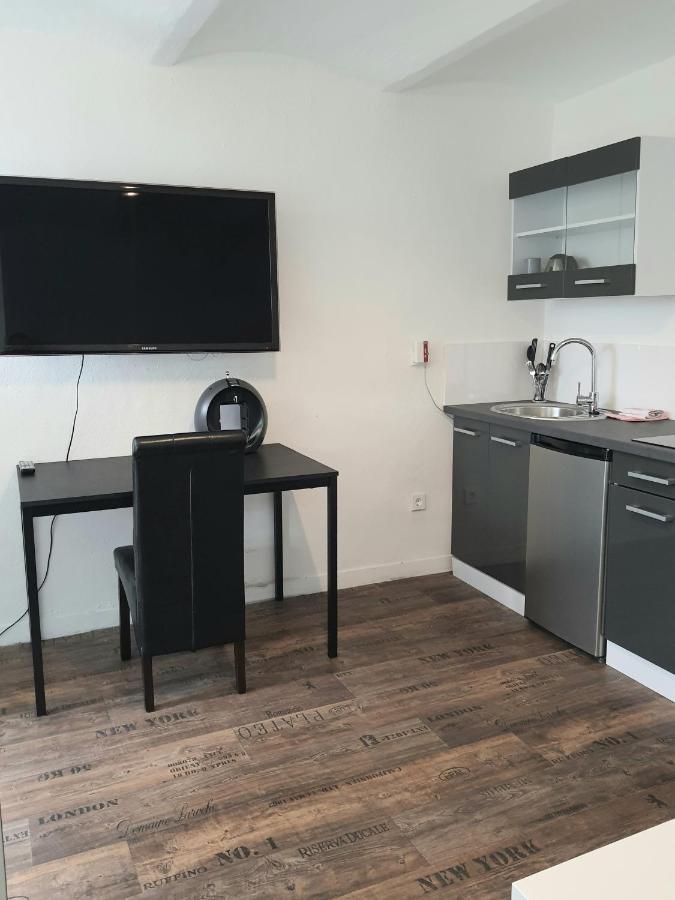 Westerwald Apartments Strassenhaus Ngoại thất bức ảnh