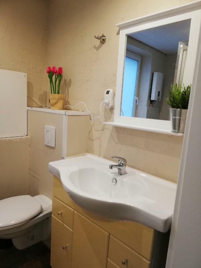 Westerwald Apartments Strassenhaus Ngoại thất bức ảnh
